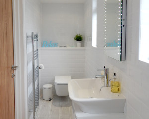 WALK-IN SHOWER