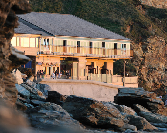 Beach Hut Watergate Bay